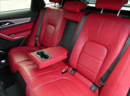 Jaguar - F-Pace