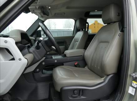 Land Rover - Defender