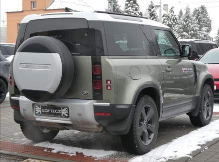 Land Rover - Defender