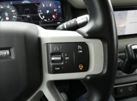 Land Rover - Defender