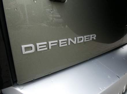 Land Rover - Defender