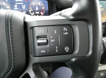 Land Rover - Defender