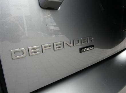 Land Rover - Defender