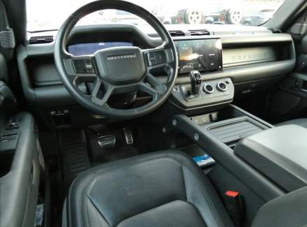 Land Rover - Defender