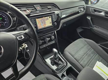 Volkswagen - Touran