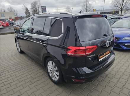 Volkswagen - Touran