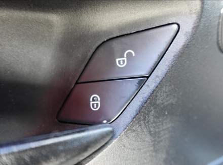 Mercedes-Benz - Vito