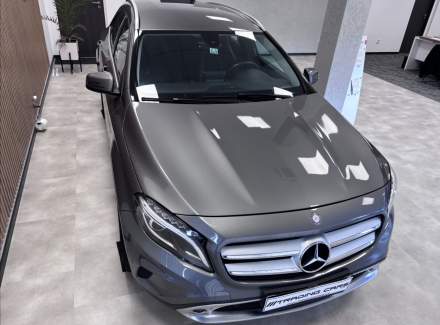 Mercedes-Benz - GLA