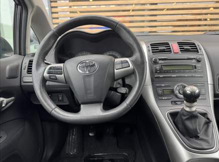 Toyota - Auris
