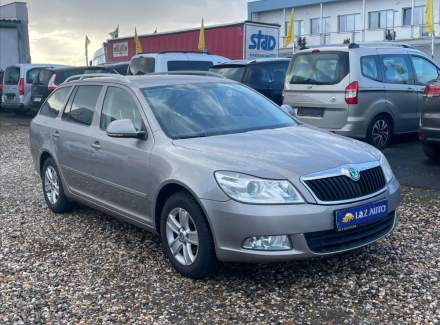 Škoda - Octavia