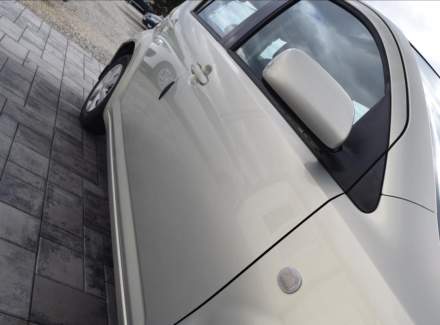 Daihatsu - Sirion
