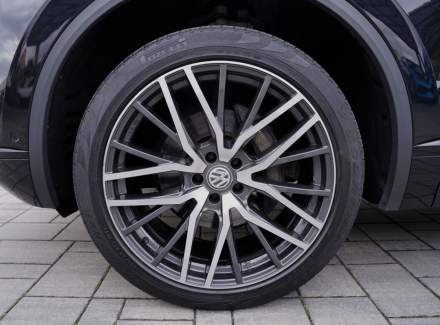 Volkswagen - Touareg