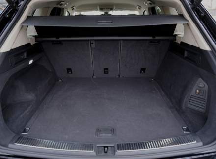 Volkswagen - Touareg