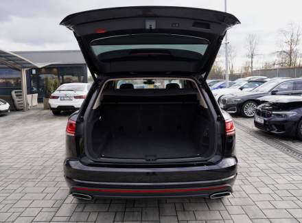 Volkswagen - Touareg