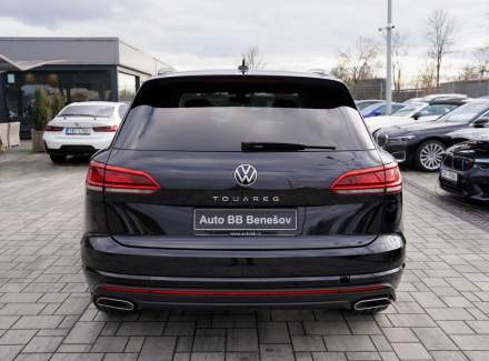 Volkswagen - Touareg