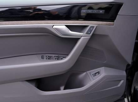 Volkswagen - Touareg