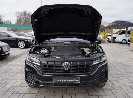 Volkswagen - Touareg