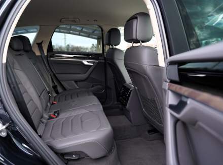 Volkswagen - Touareg