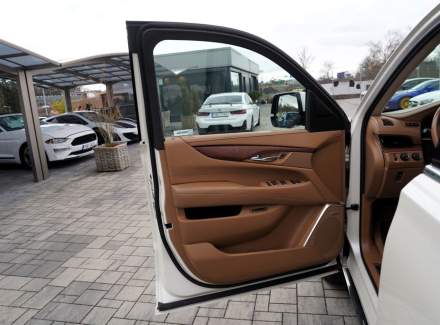 Cadillac - Escalade