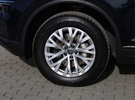 Volkswagen - Touareg