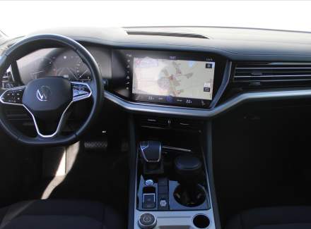 Volkswagen - Touareg