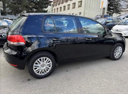 Volkswagen - Golf