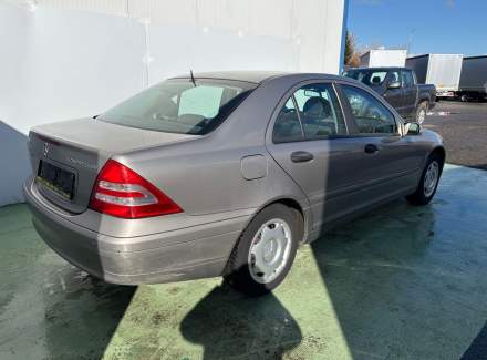 Mercedes-Benz - C-class