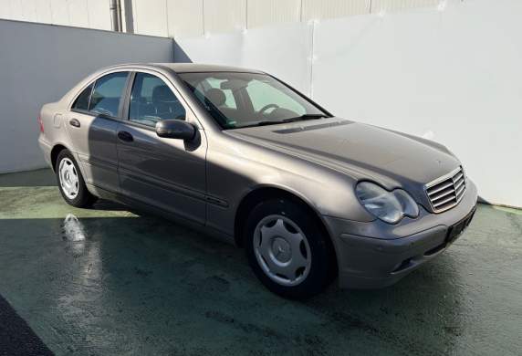 Mercedes-Benz - C-class