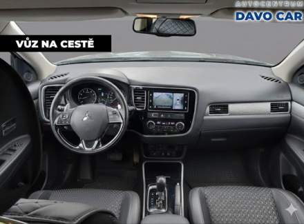 Mitsubishi - Outlander