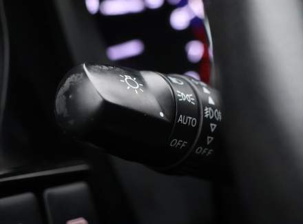 Mitsubishi - Outlander