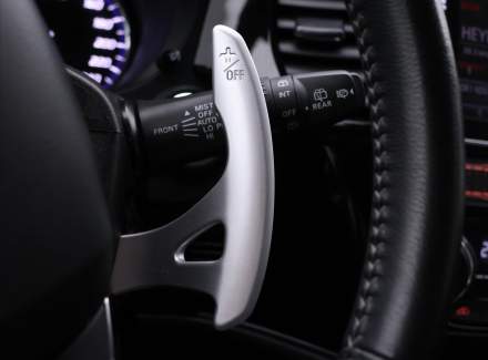 Mitsubishi - Outlander