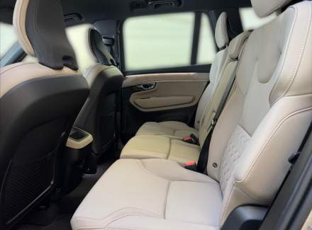 Volvo - XC90