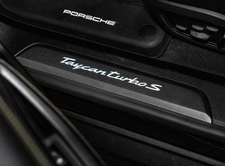 Porsche - Taycan