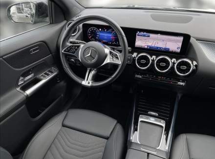 Mercedes-Benz - GLA