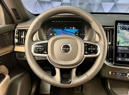 Volvo - XC90