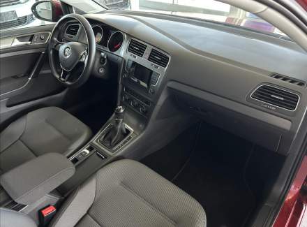 Volkswagen - Golf