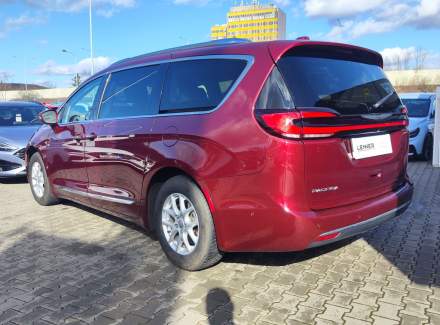 Chrysler - Pacifica