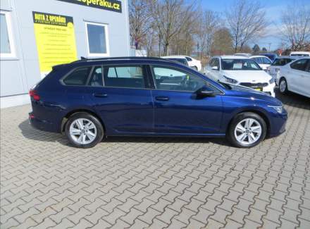 Volkswagen - Golf