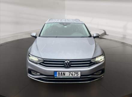 Volkswagen - Passat