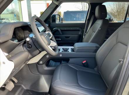 Land Rover - Defender