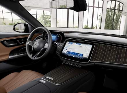 Mercedes-Benz - E-class