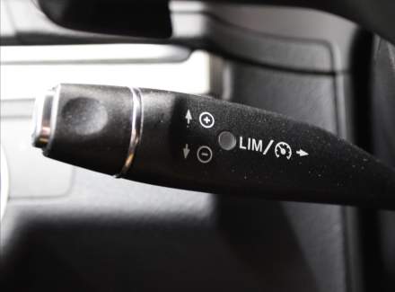 Mercedes-Benz - E-class