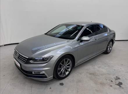 Volkswagen - Passat