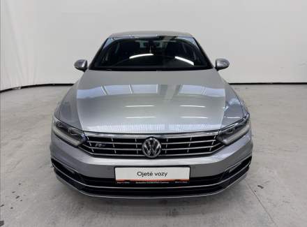 Volkswagen - Passat