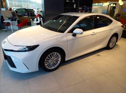 Toyota - Camry