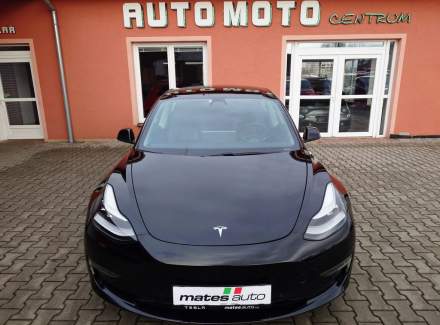 Tesla - Model 3
