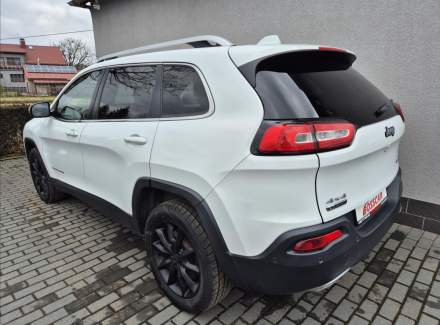 Jeep - Cherokee