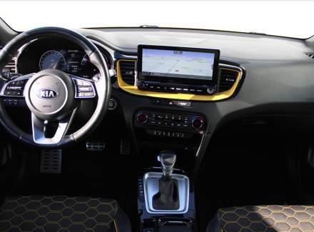 Kia - XCeed