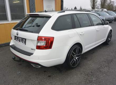 Škoda - Octavia