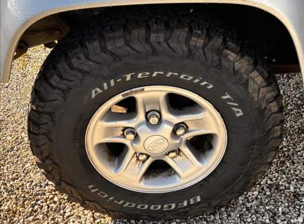 Land Rover - Defender